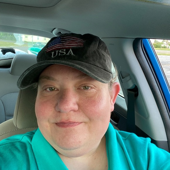 Meet your Posher, Dannelle - Picture 2 of 2